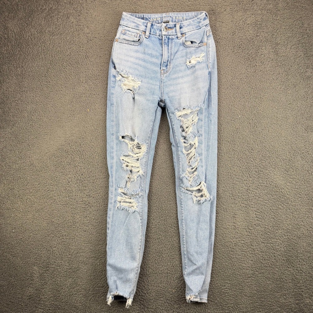 American Eagle Curvy Mom Jean Light Wash Distressed Denim Size 000 Regular